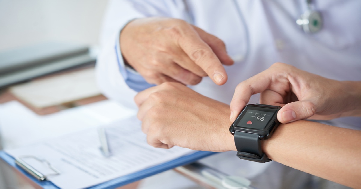 More wearables shift from fitness to clinical use with new Samsung and AT&T smart watches