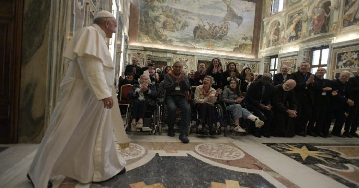 Pope to healthcare workers: treat the sick as people, not as numbers